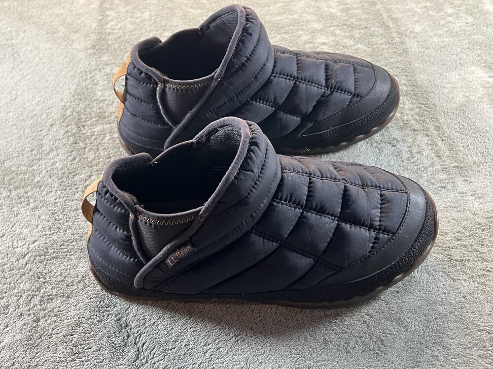 L.L.Bean Women’s Black Quilted Slip On Comfort Shoes 8 M Padded Nylon